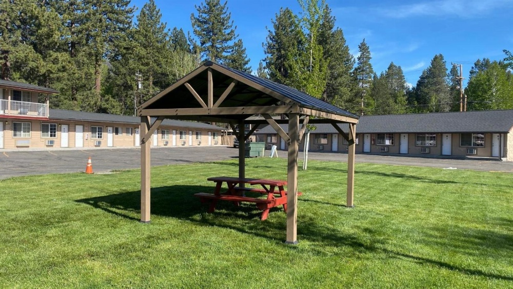 Beverly Lodge Main image